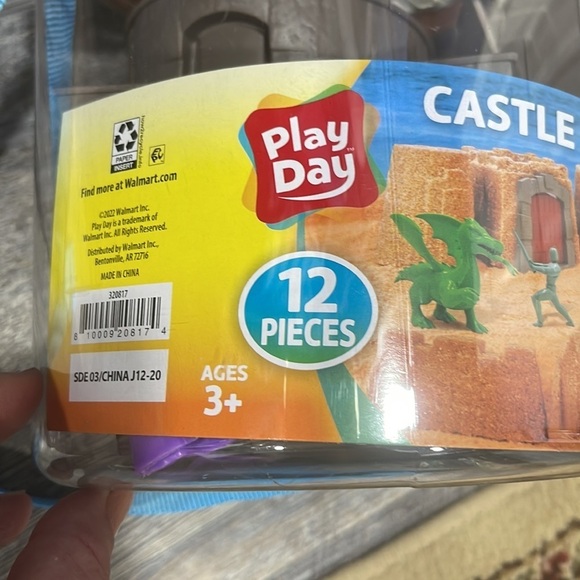 Play day Castle and bucket for kids - Picture 8 of 10